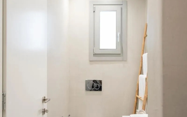 White Orchid Luxury Suites