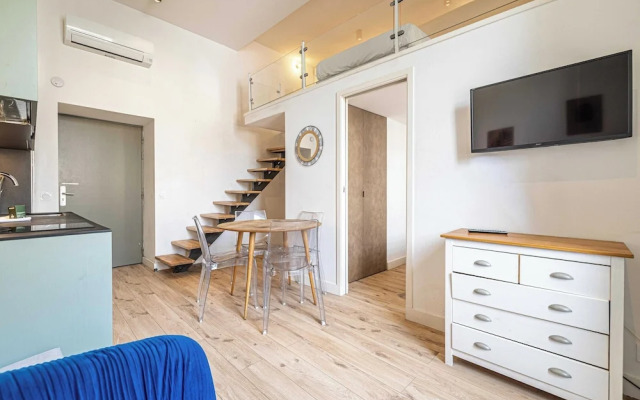 A/C Mezzanine Apt 2br/4p - Place Garibaldi