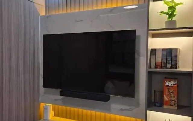 Shore 2 Tower 2 Unit 1569