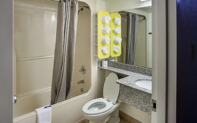 Motel 6 Binghamton, NY