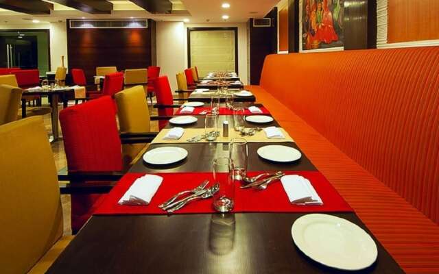 Park Square Hotel And Banquet
