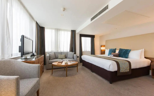 Thistle Trafalgar Square Hotel