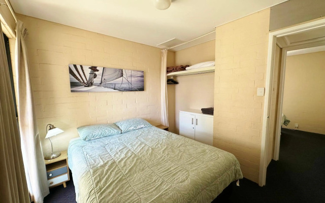 Riverview Holiday Apartment 17 - Kalbarri WA
