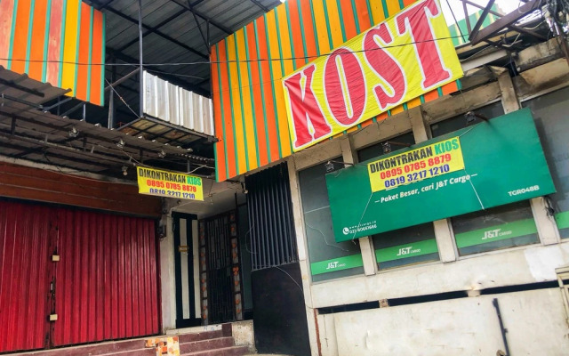 RedDoorz near RS Siloam Karawaci