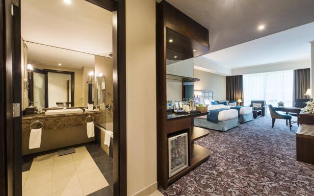 Golden Tulip Doha (Luxury City Hotel)