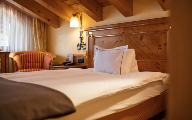 Relais & Chateaux Schönegg – Guest Rooms – Zermatt