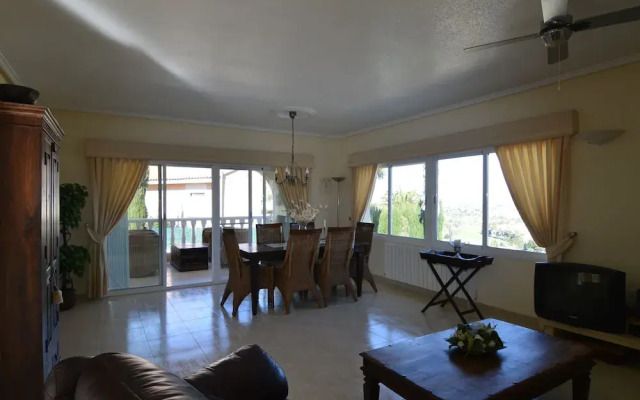 Cozy Villa in Rojales With Private Swimming Pool