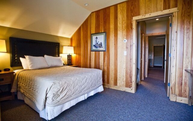 Gallatin River Lodge