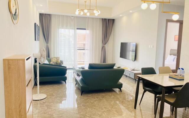 Elizabeth Golf Apartment