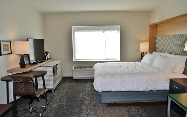 Holiday Inn Columbus, an IHG Hotel