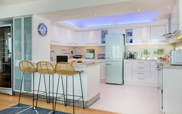 White Cliffs Penthouse