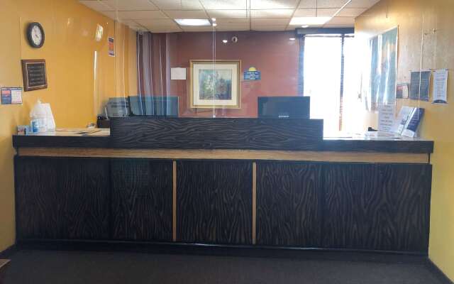 Days Inn by Wyndham Henrietta/Rochester Area