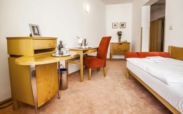 Hotel SET