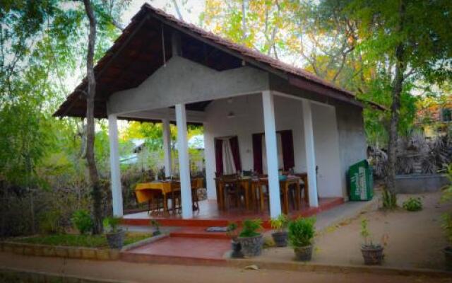 Weaver Bird Villa