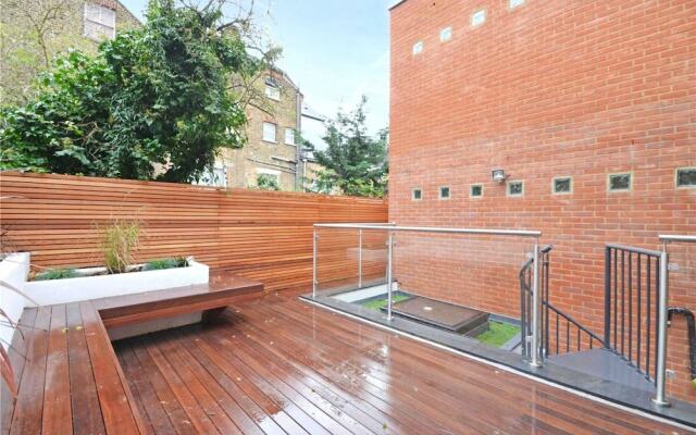 2 Bedroom House In West Hampstead