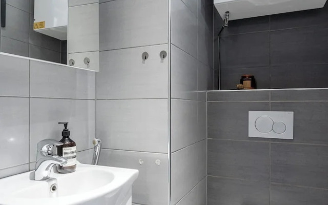 Spacious 2BR Cabin at Riihivuori Peak