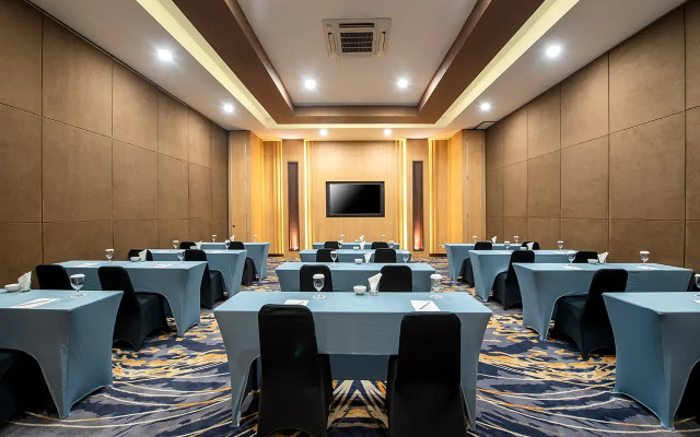 Oakwood Hotel & Apartments Taman Mini Jakarta