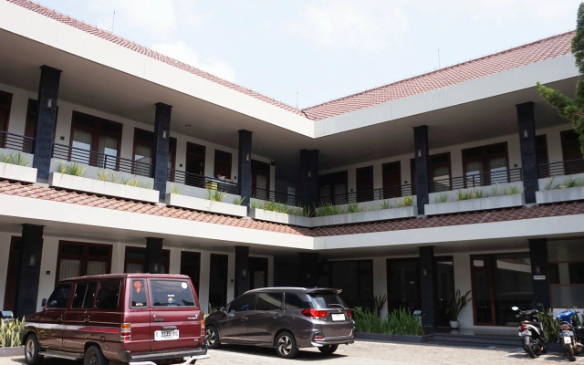 Wisma Griya 1 — 3-star hotel in Purbalingga