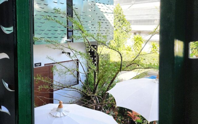 Art Gate Hotel