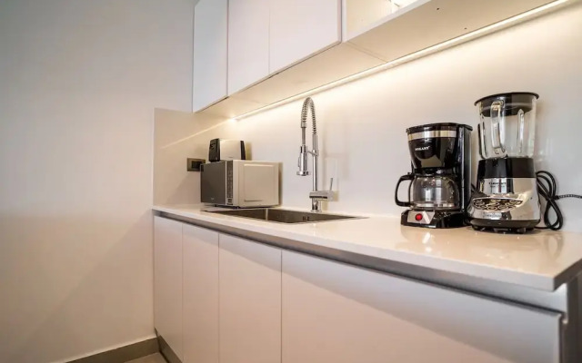 Luxury 3 Bedroom Apartment at the Beach
