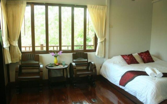 Baan Saranrom