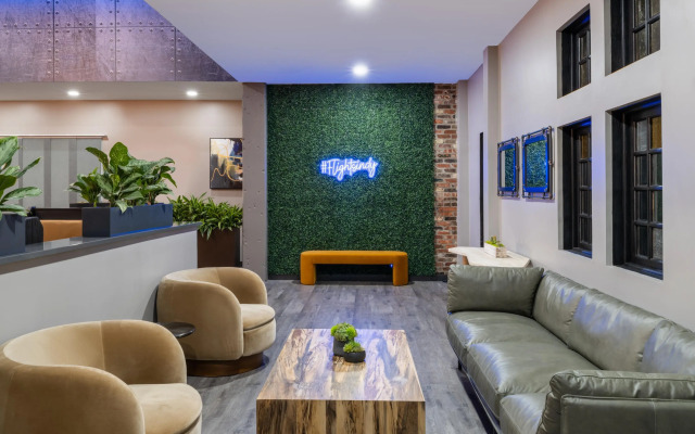 Wyndham Indianapolis Airport