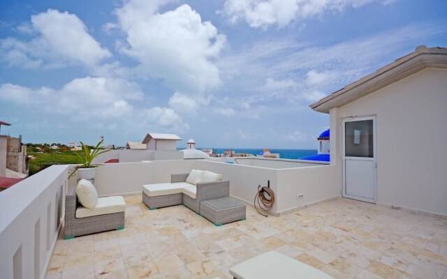 Casa la Mera Mora by Skyrun