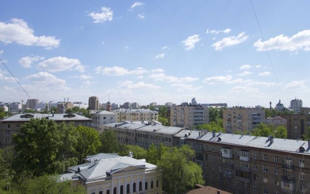 LUXKV Apartment on Nikoloyamskiy