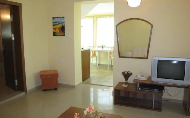 Tabanov Beach Hotel