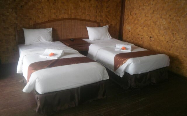 Cavery Beach Hotel