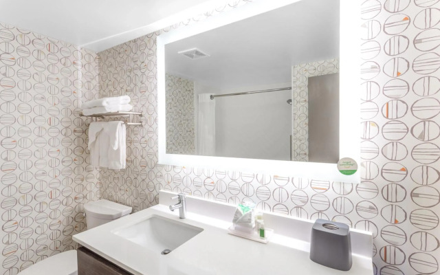 Holiday Inn Rockford by IHG