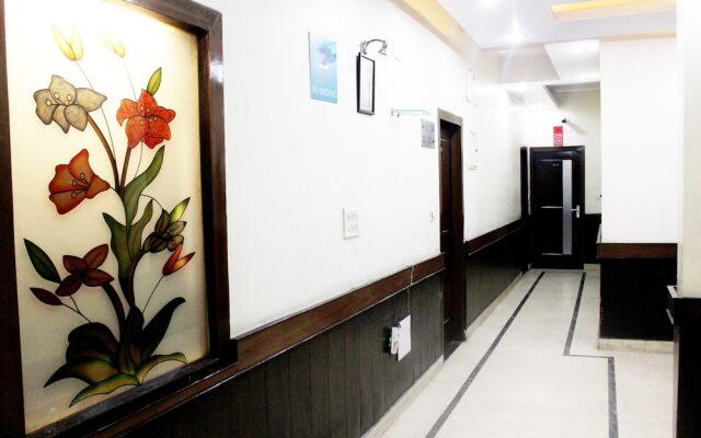 OYO 528 Hotel Neptune Residency