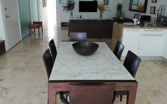 Caroline PH - At Bahay Condos