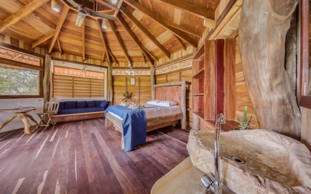 Costa Dulce Ecolodge and Retreat Center