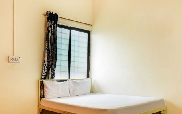 SPOT ON 41454 Shree Mahalaxmi Residency