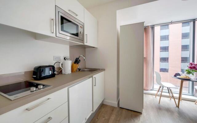 Central Liverpool Studio For 2 Guests!