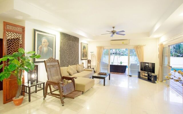 Tropical Thai Style 4BR Pool Villa Fanny