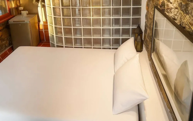 Beachfront Avia Nest - Aspa s Getaway