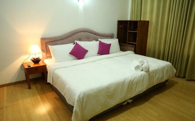 Hotel Silver Dew