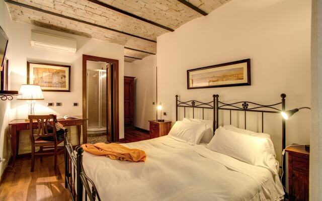 Residenza Domizia- Guest House