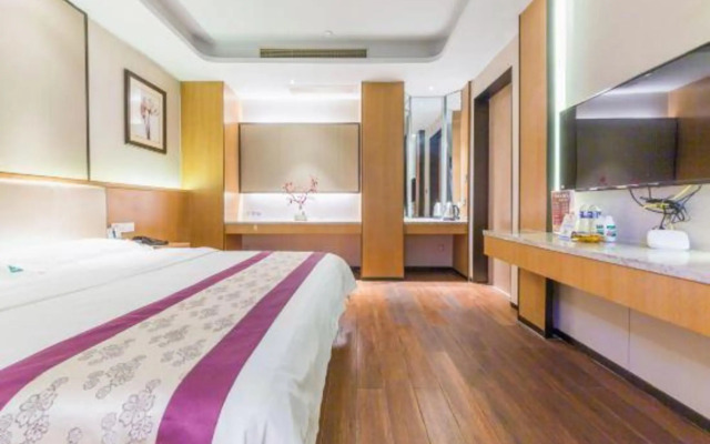 Jiayan Xintianli Hotel