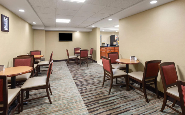 Days Inn by Wyndham Dumfries Quantico