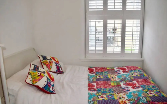 Charming City Centre Flat, Edinburgh