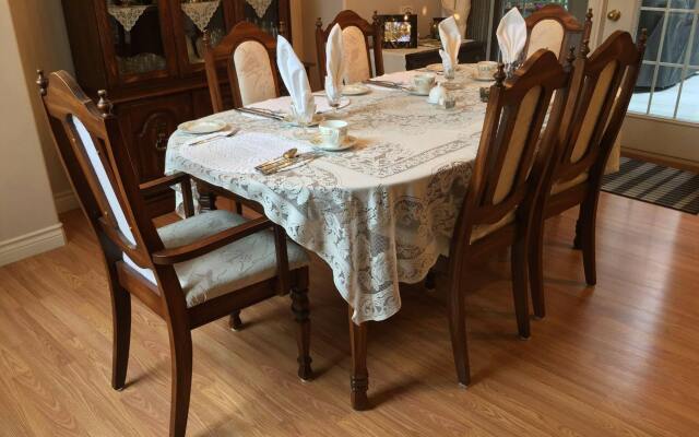 Alexandria House Bed & Breakfast