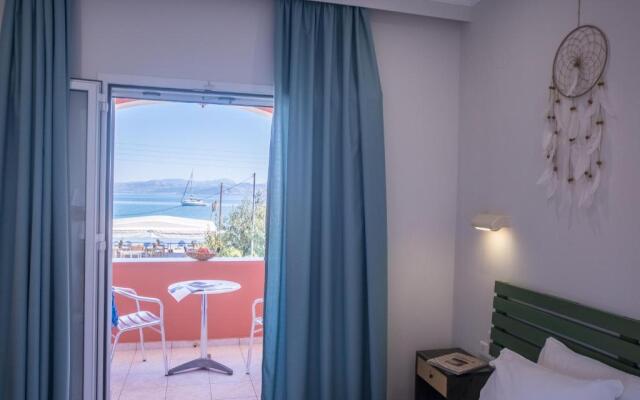 Christina Beachfront Rooms By Hotelius