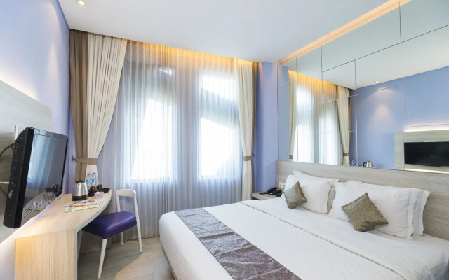 Royal City Hotel