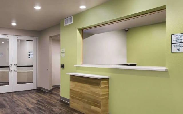 WoodSpring Suites Signature Houston IAH Airport