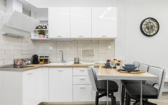 J&T Central Apartment