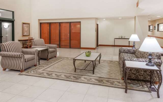 Wingate By Wyndham Peoria