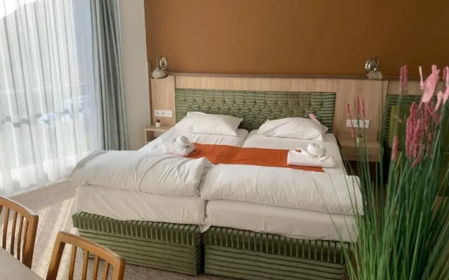 Kálvária-Rácz Hotel